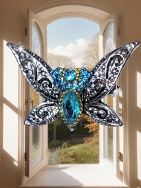 Vintage Silver Butterfly & Teal Blue Crystal Brooch
